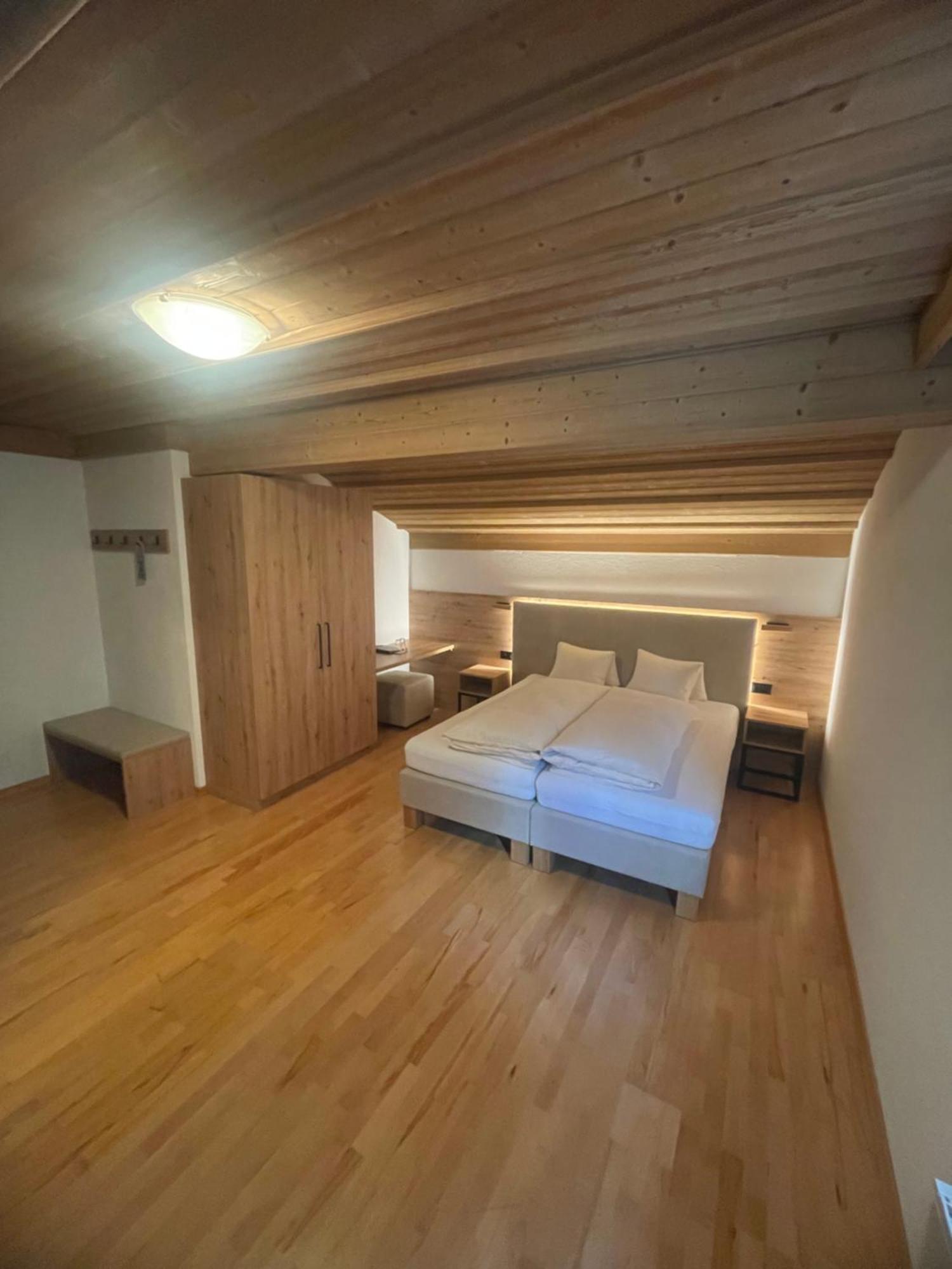 Hotel Edi Samnaun Ngoại thất bức ảnh