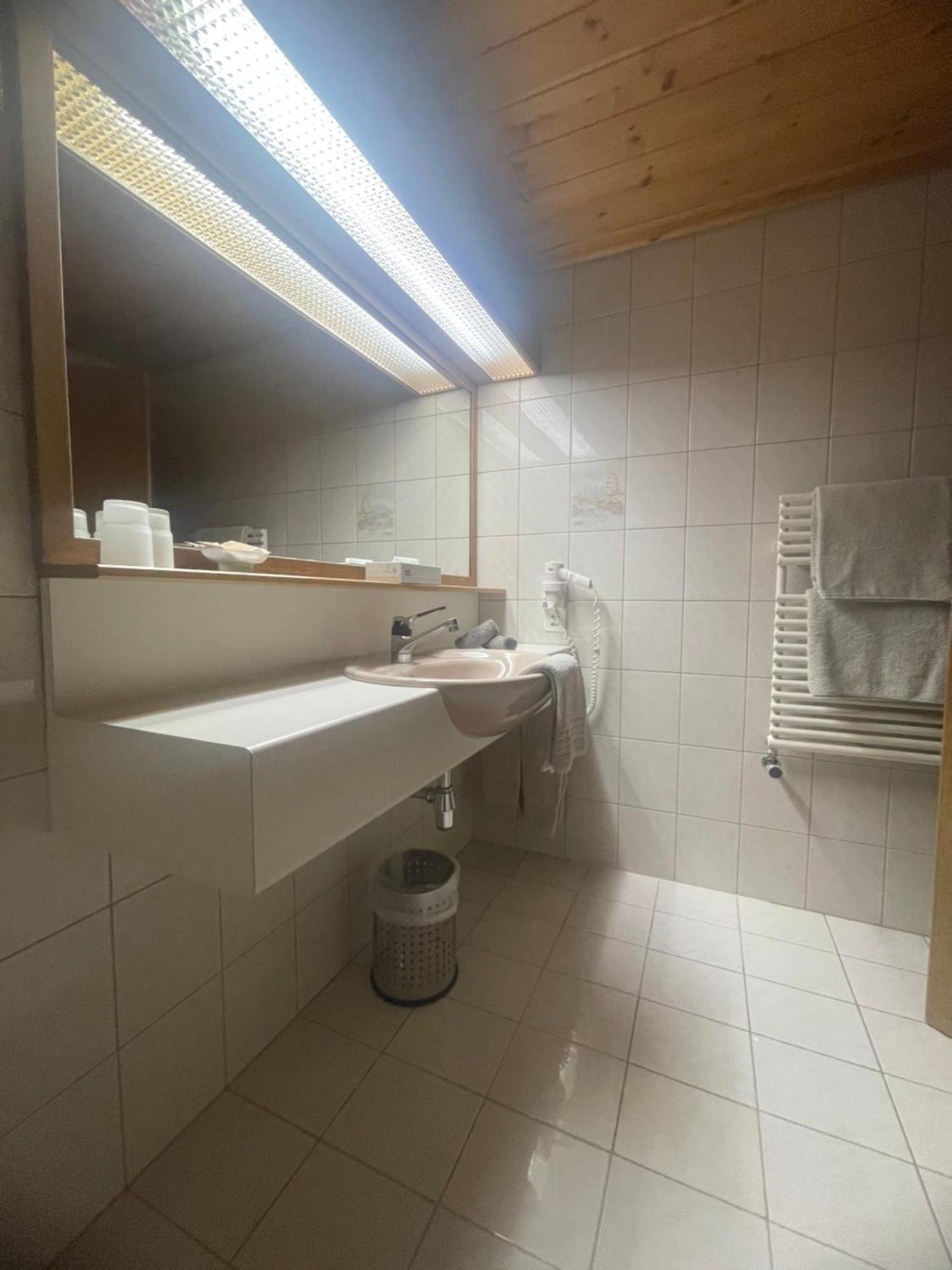 Hotel Edi Samnaun Ngoại thất bức ảnh