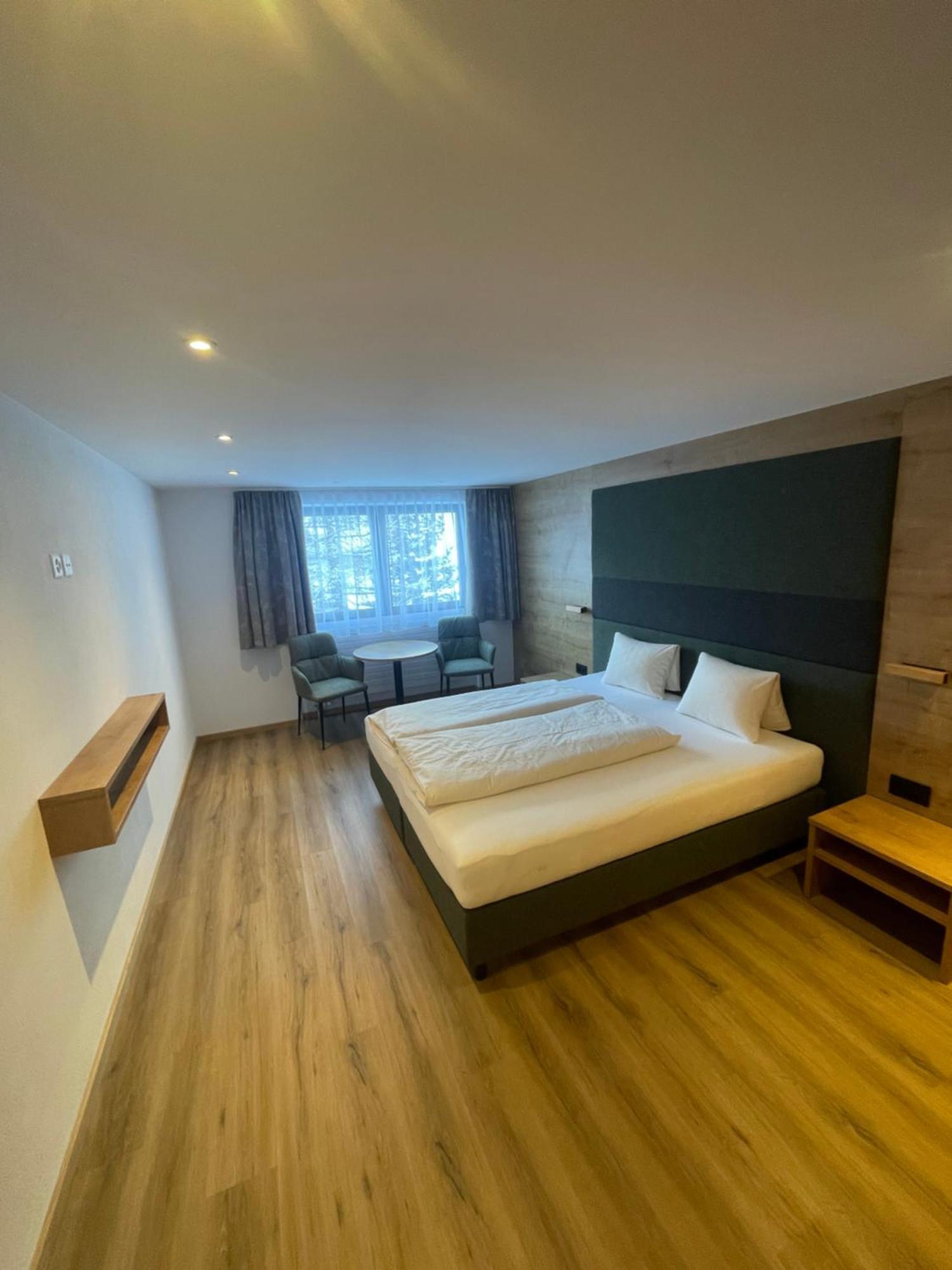 Hotel Edi Samnaun Ngoại thất bức ảnh
